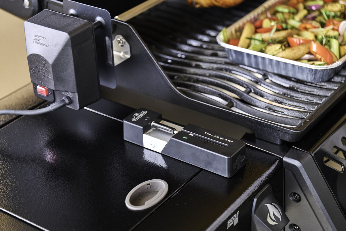 Freestyle_PRO425PropaneGasGrill_SideInfraredBurner_Black6