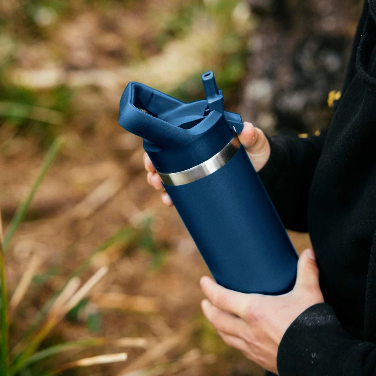 YETI-Rambler_Drinkfles18oz-532ml-MetRietjesdop-foto-6